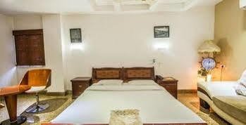 The Retreat Otel Gūduvāncheri Dış mekan fotoğraf